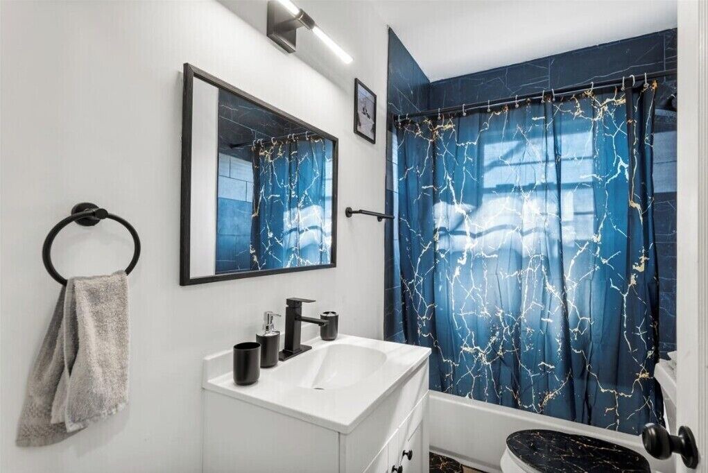 Photo of Bathroom in Cherrywood