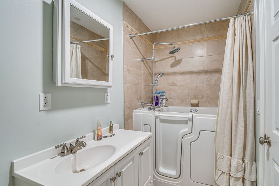 Photo of Bathroom in Burdett