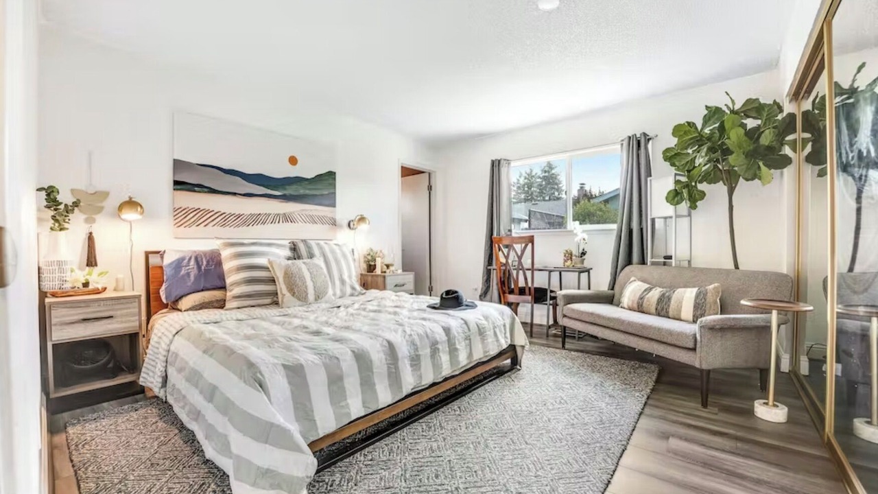 Photo of Bedroom in Santa Rosa
