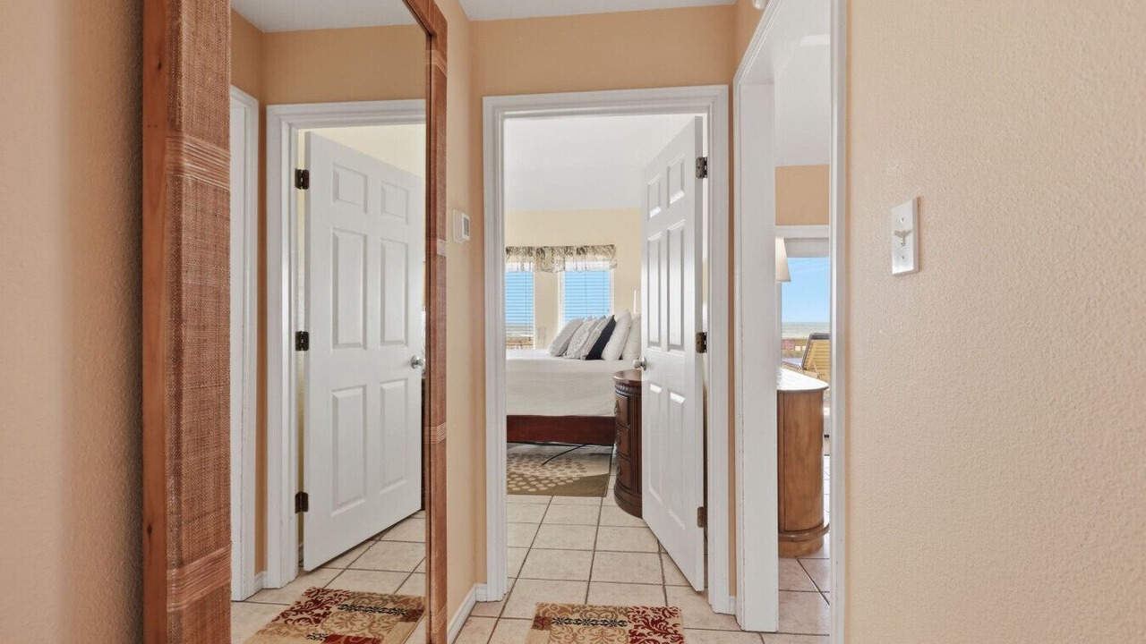 Photo of Bedroom in Surfside Beach