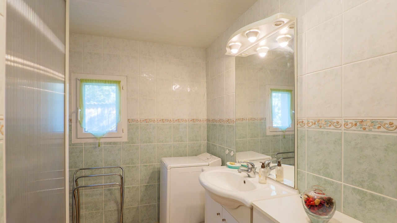 Photo of Bathroom in Banne