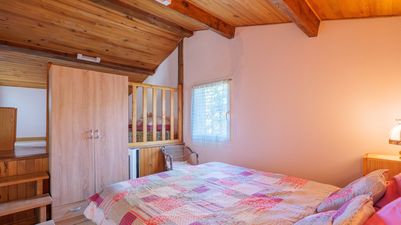Photo of Bedroom in Banne