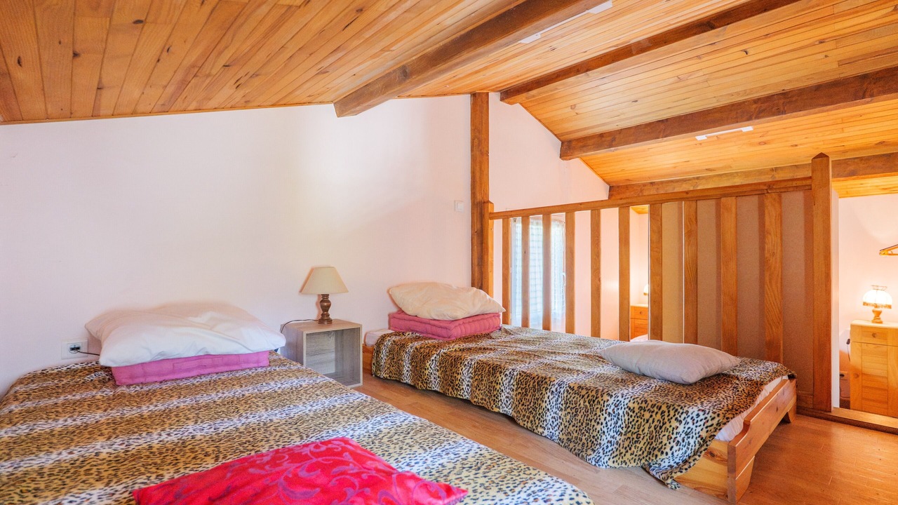 Photo of Bedroom in Banne