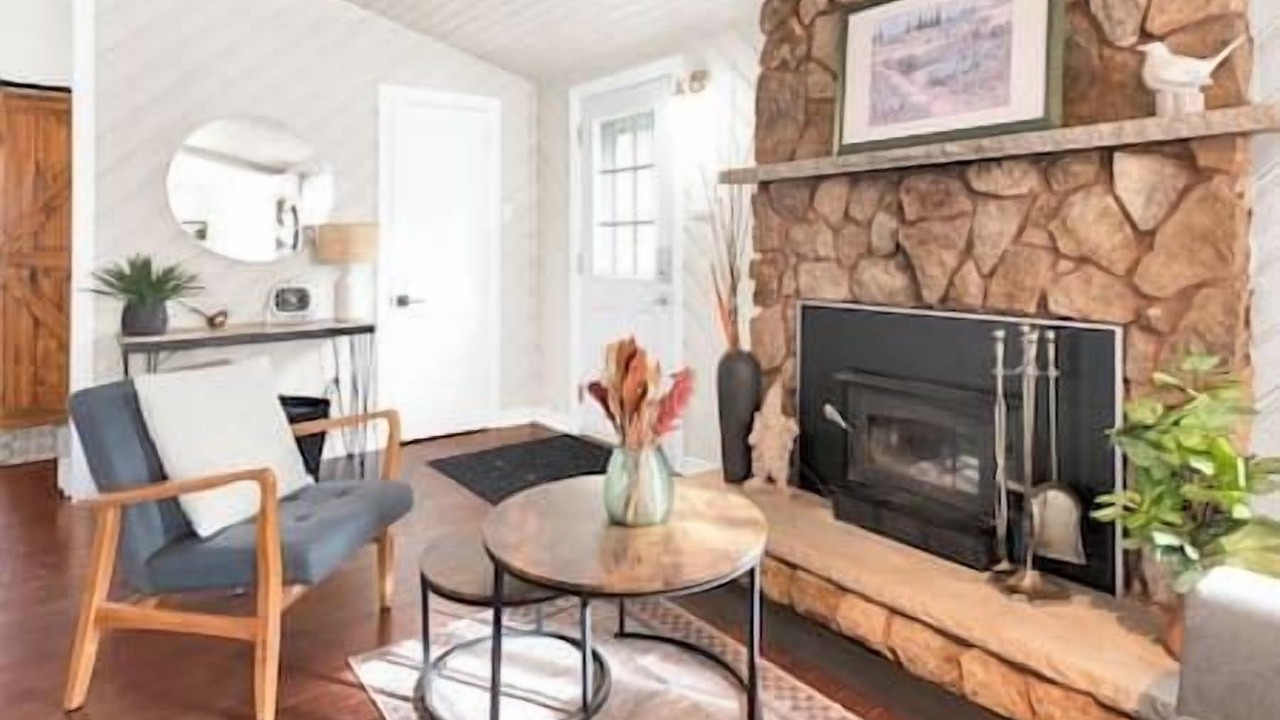 Photo of Livingroom in Roseneath