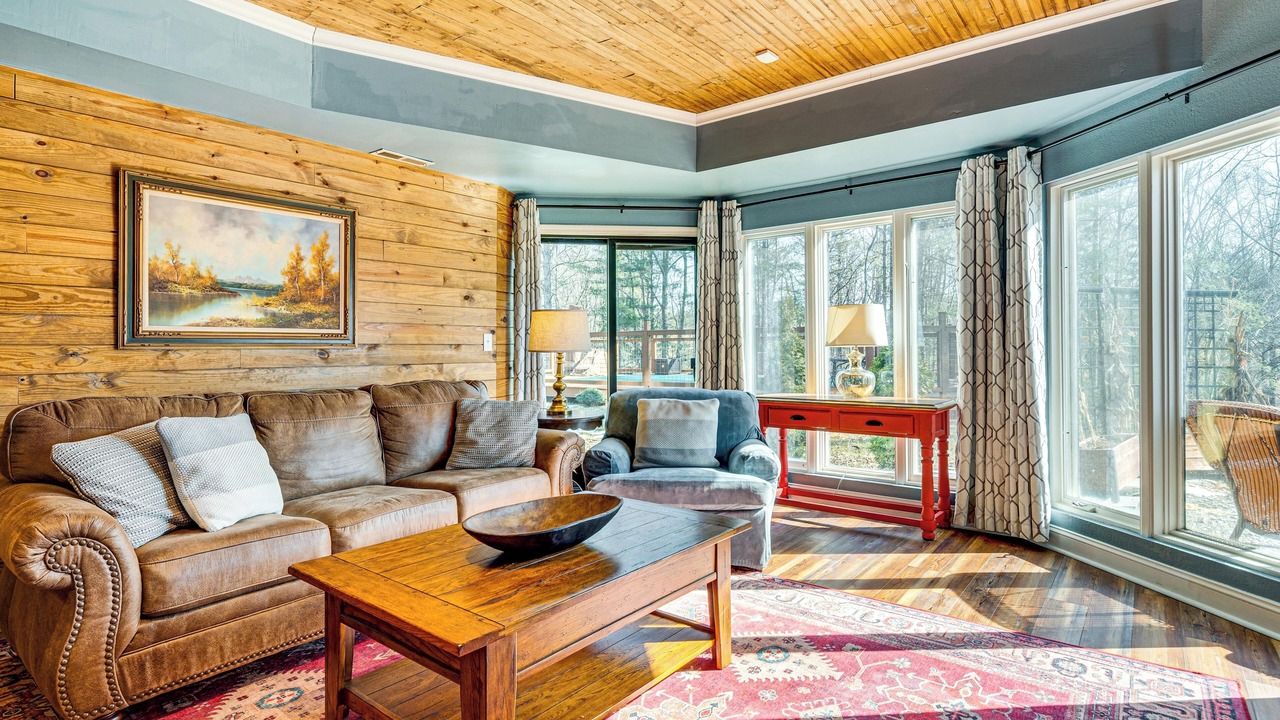Photo of Livingroom in Fletcher