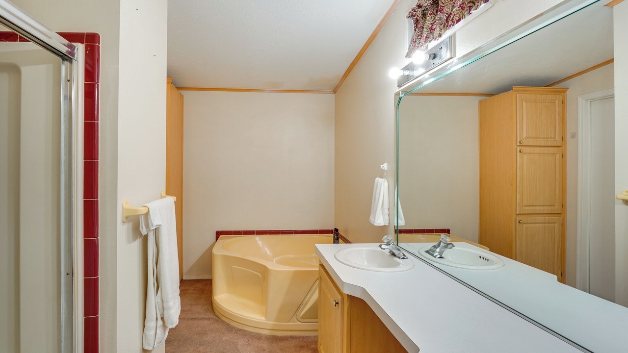 Photo of Bathroom in Perry