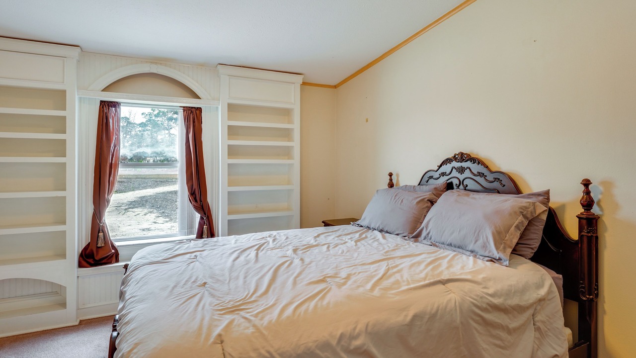Photo of Bedroom in Perry
