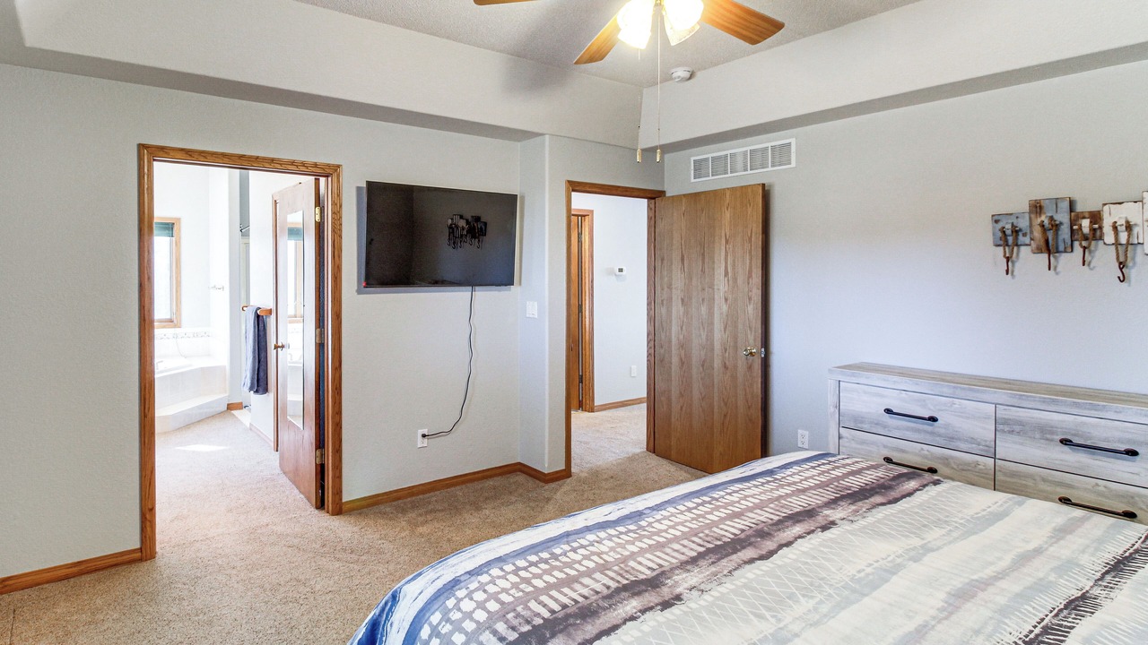 Photo of Bedroom in Lonergan