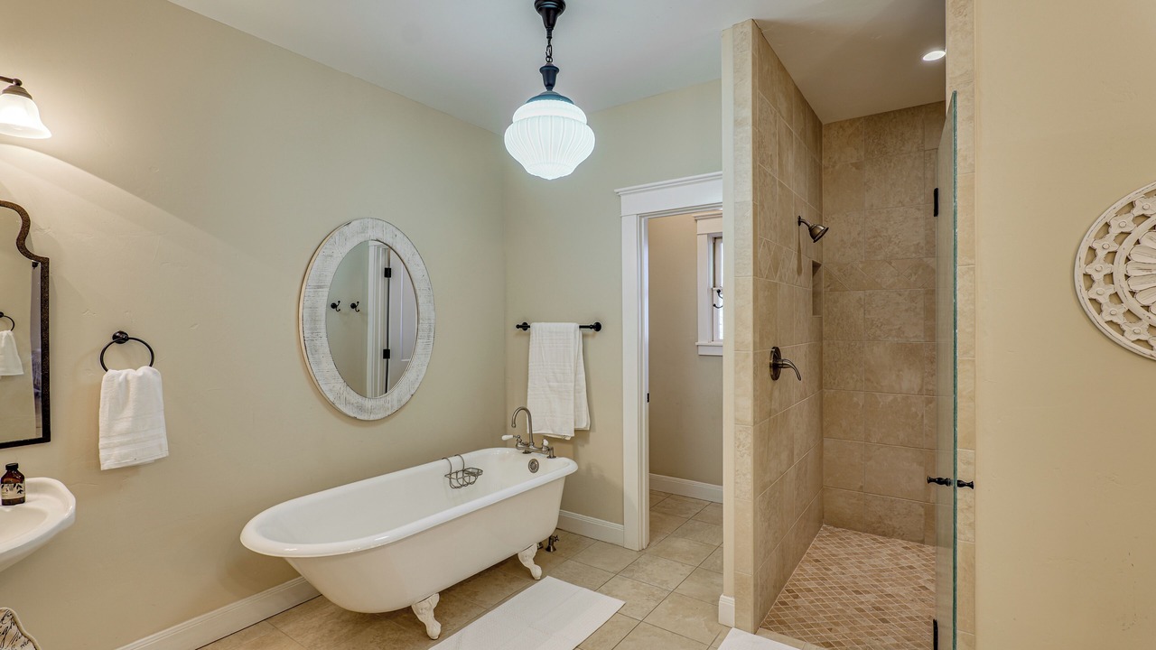 Photo of Bathroom in Roswell