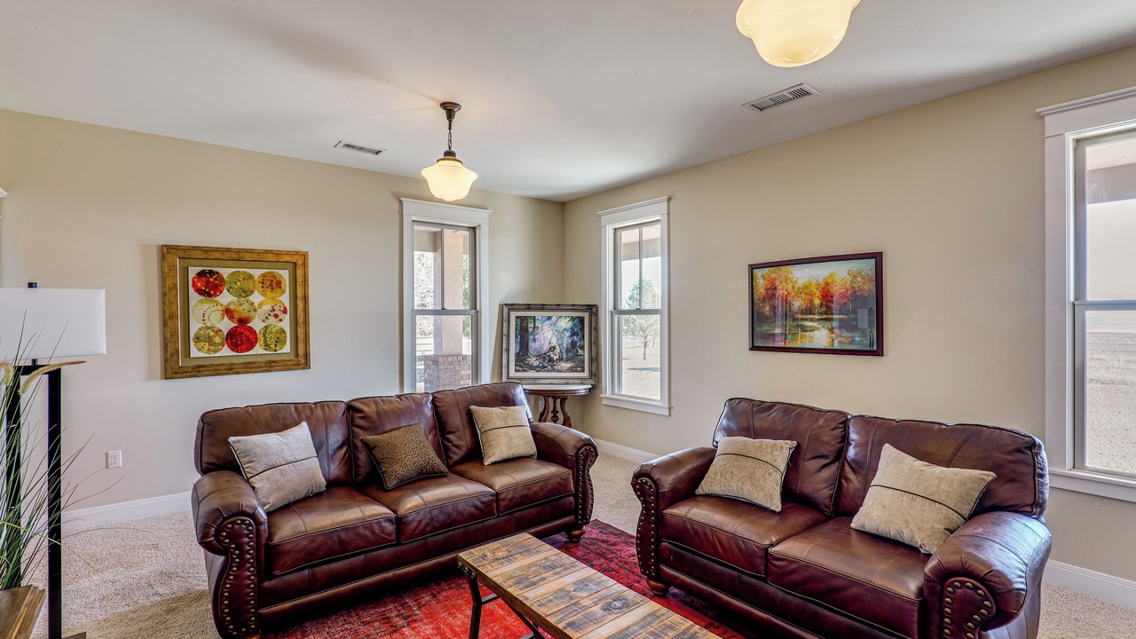 Photo of Livingroom in Roswell