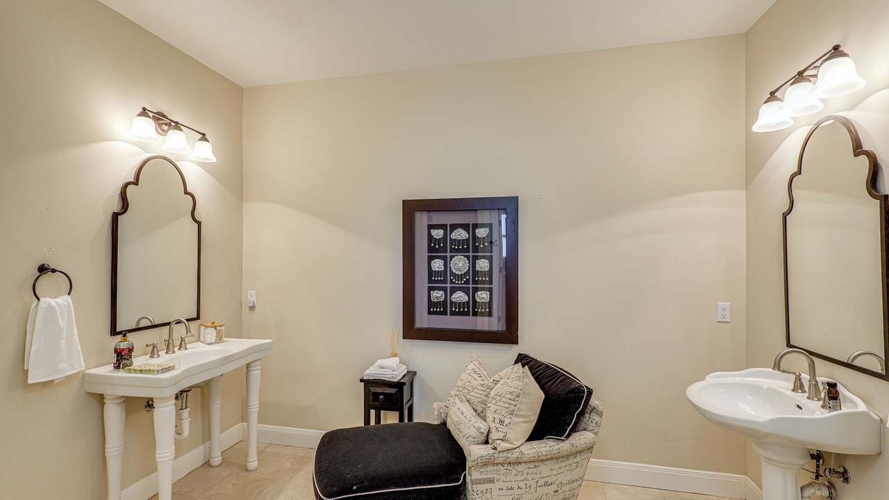 Photo of Bathroom in Roswell