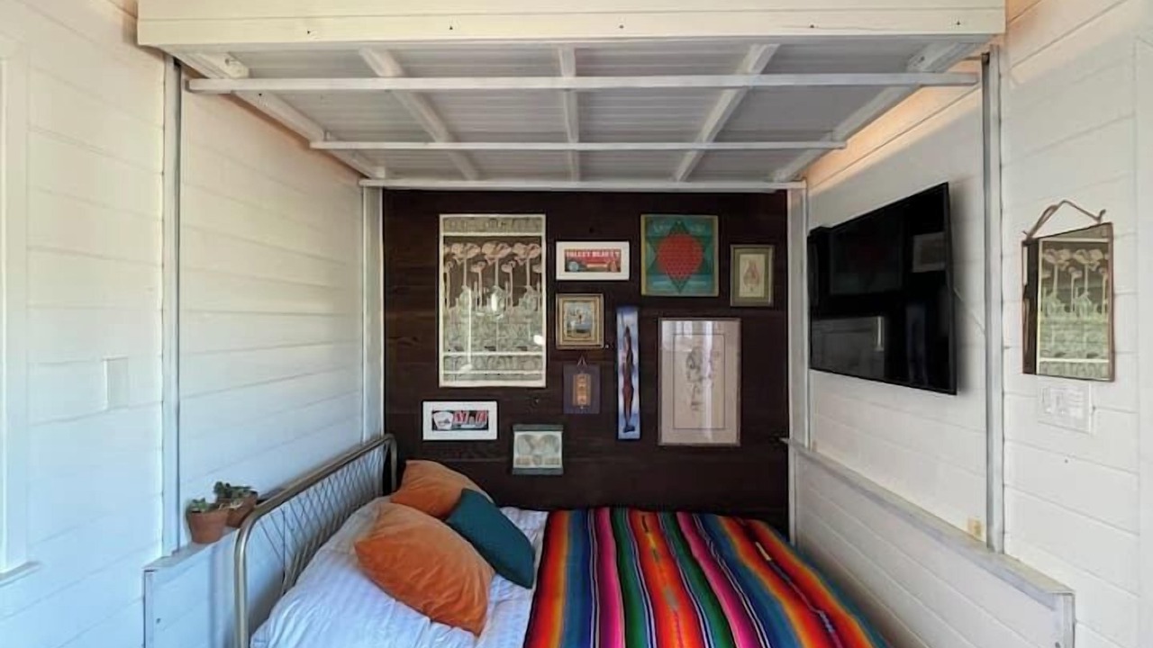 Photo of Bedroom in North and East