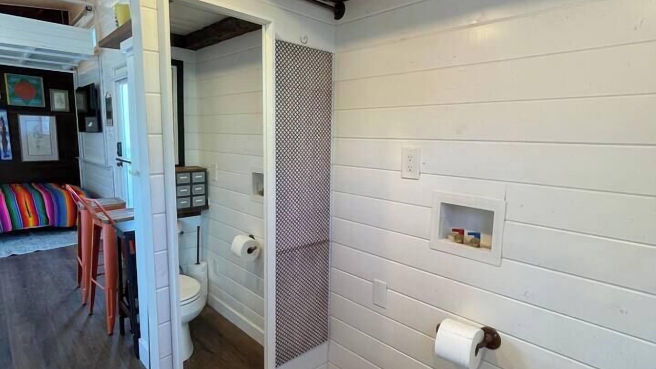 Photo of Bathroom in North and East