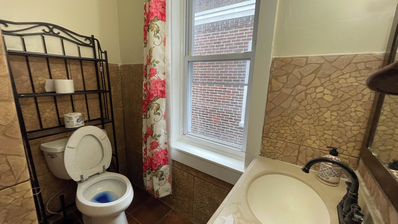 Photo of Bathroom in Brewerytown