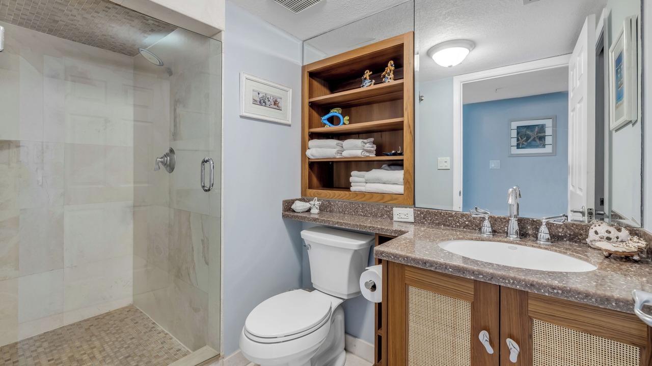 Photo of Bathroom in Seawinds Condo