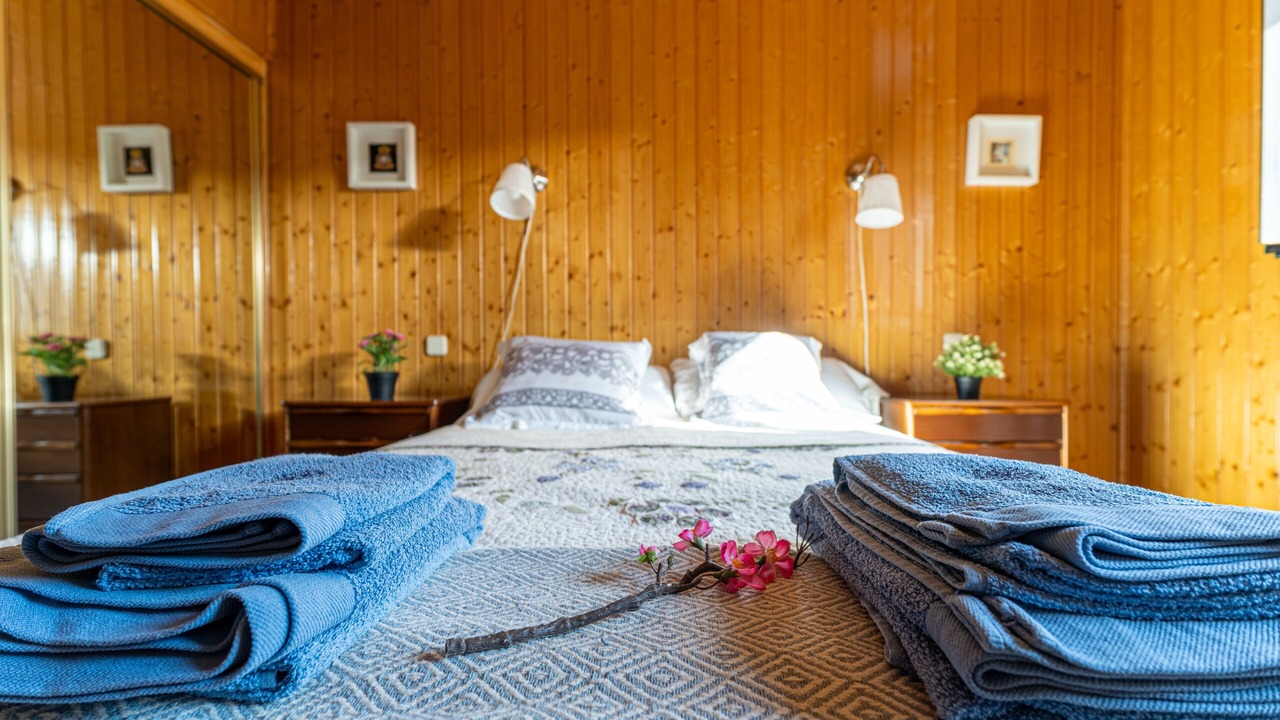 Photo of Bedroom in Los Angeles de San Rafael