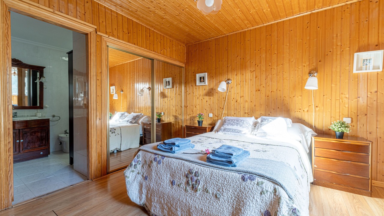 Photo of Bedroom in Los Angeles de San Rafael