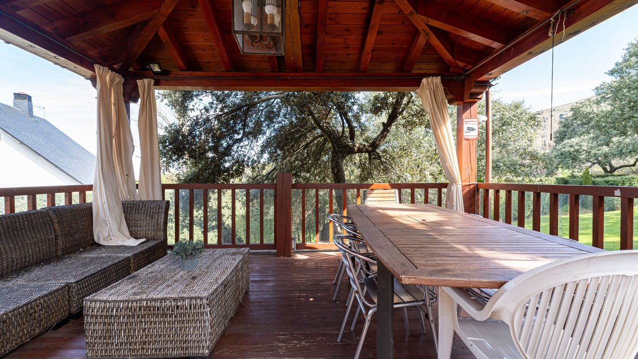 Photo of Outdoor in Los Angeles de San Rafael