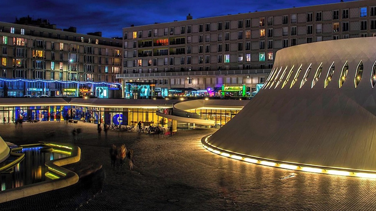 Photo of Outdoor in Anatole France Danton