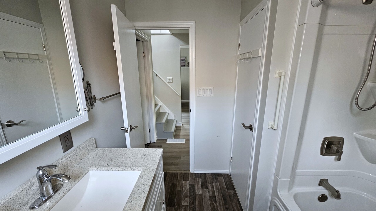 Photo of Bathroom in Inner Harbour