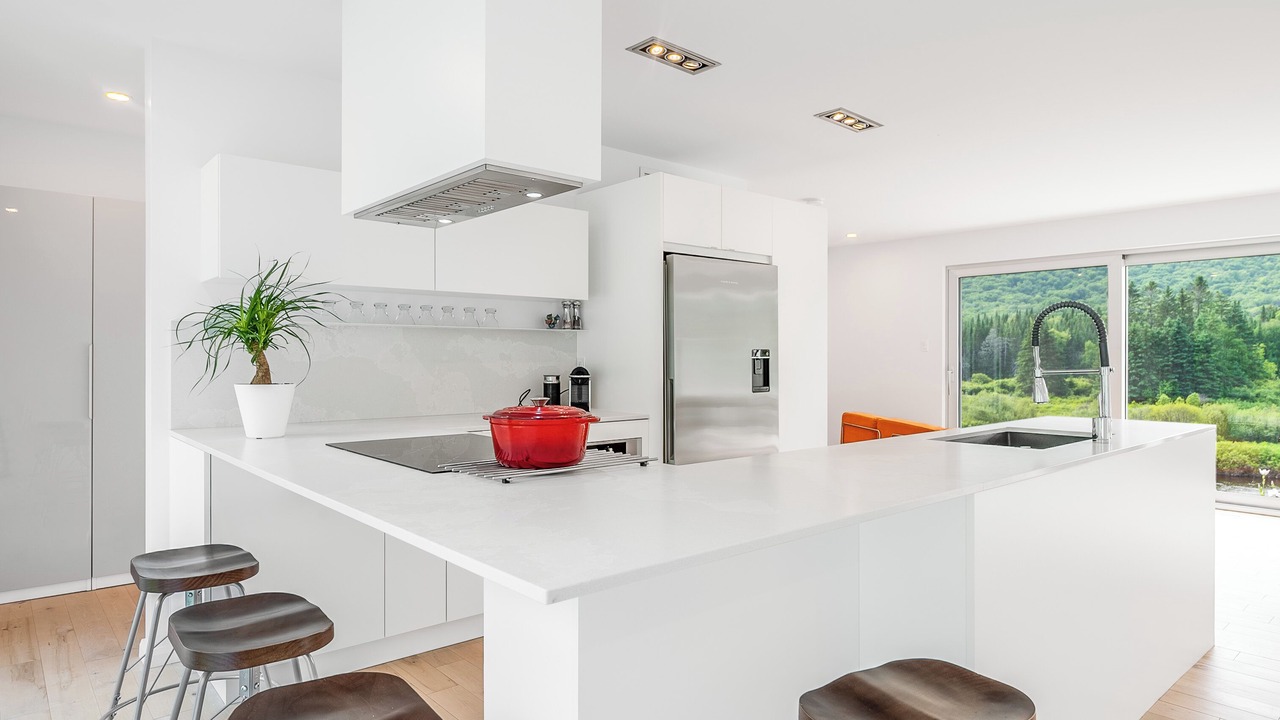Photo of Kitchen in Stoneham-et-Tewkesbury