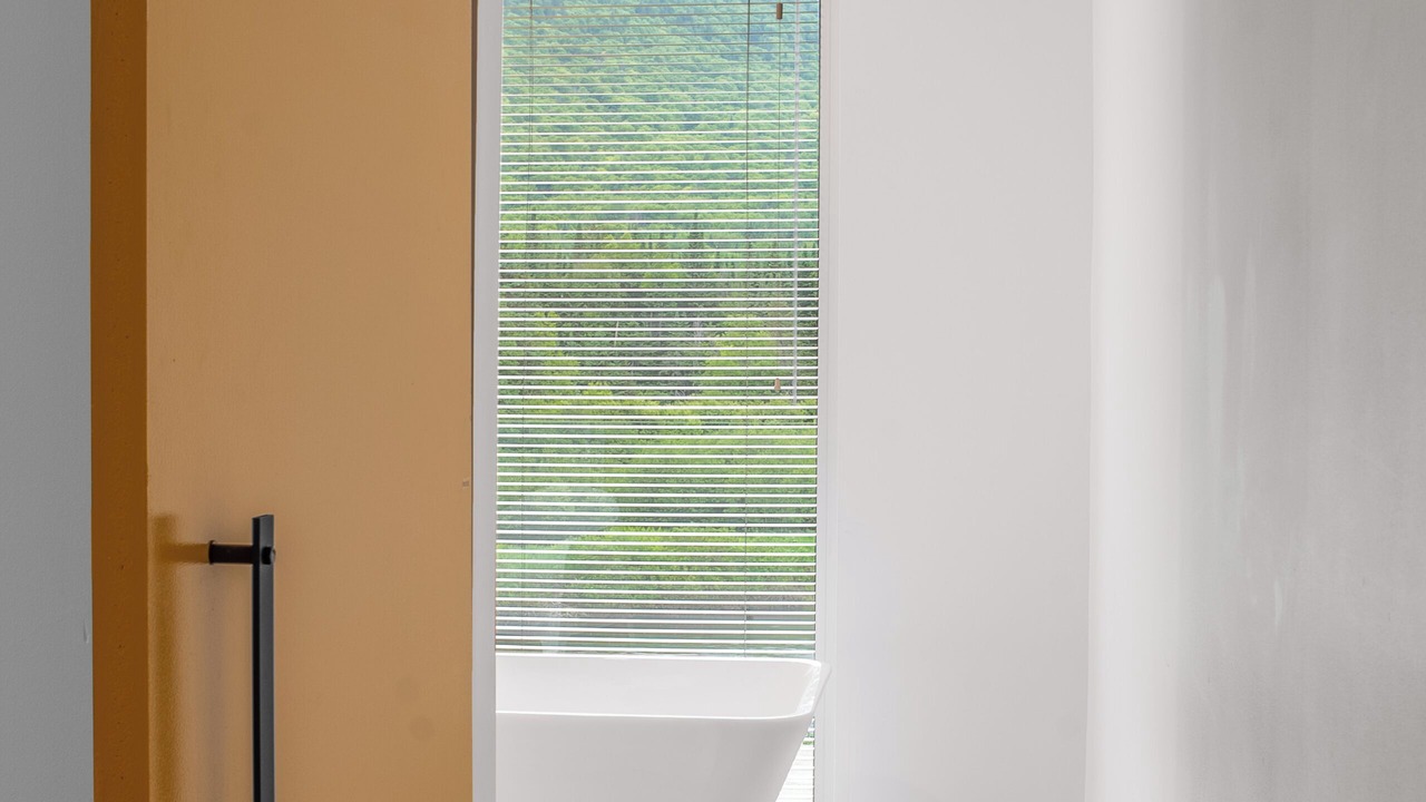 Photo of Bathroom in Stoneham-et-Tewkesbury