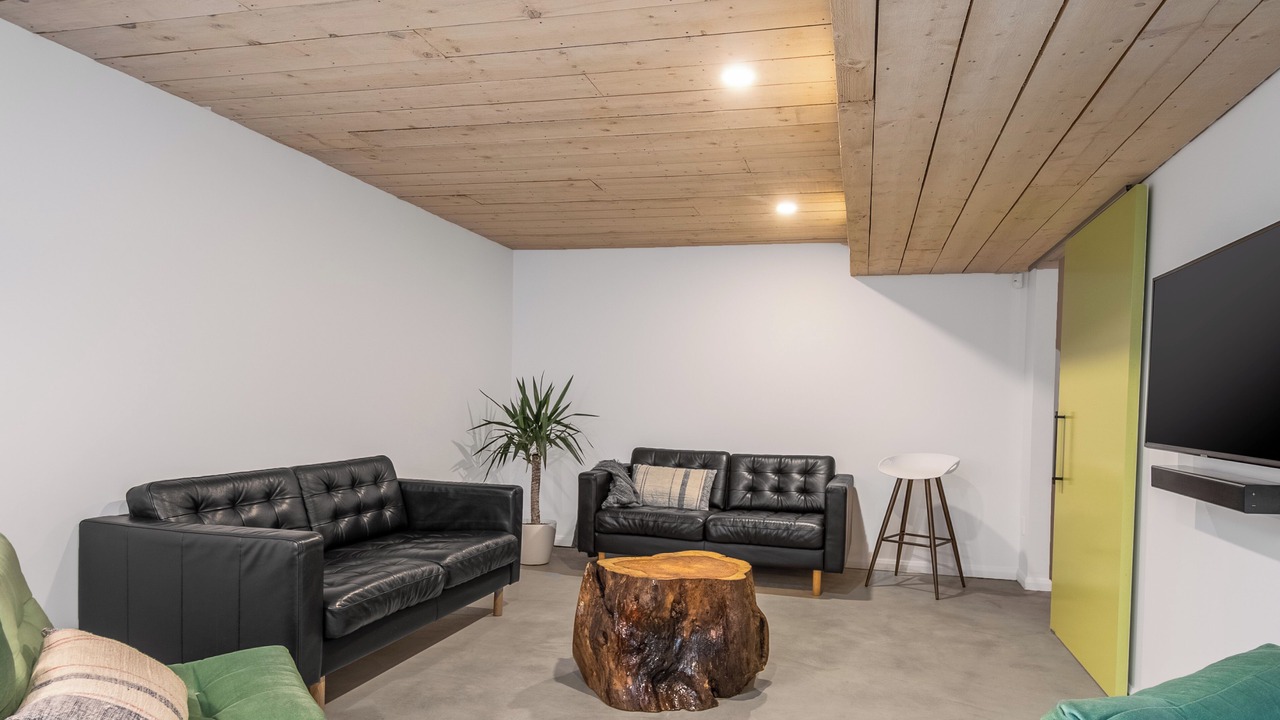 Photo of Livingroom in Stoneham-et-Tewkesbury