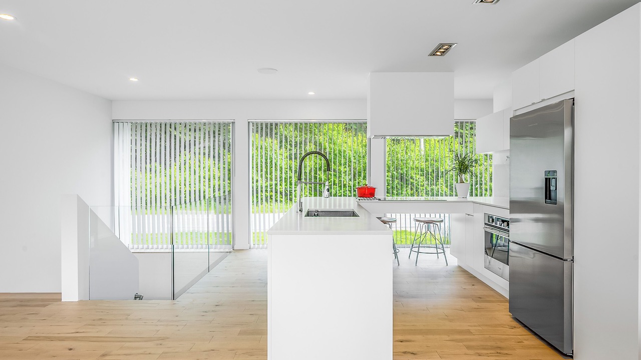 Photo of Kitchen in Stoneham-et-Tewkesbury