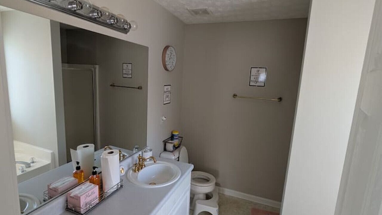 Photo of Bathroom in Oak Hill
