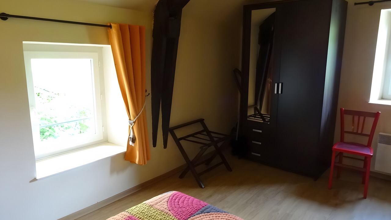 Photo of Bedroom in Salles-Curan