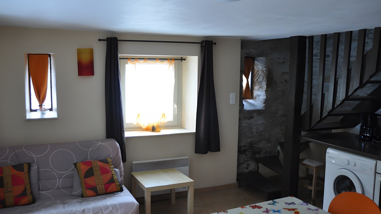 Photo of Bedroom in Salles-Curan