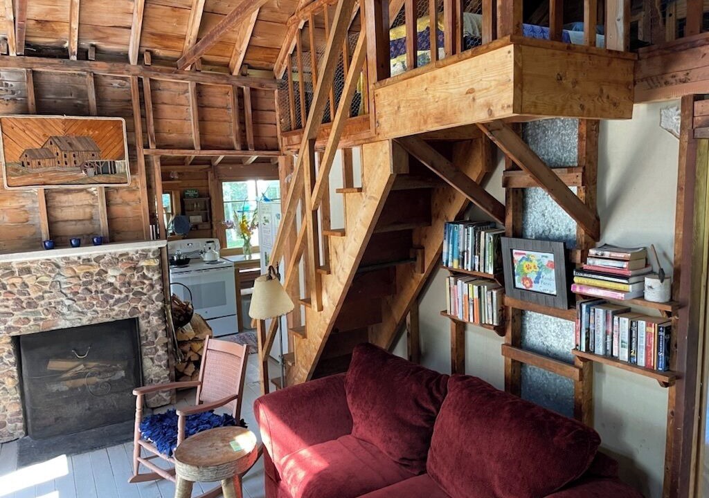 Photo of Livingroom in Perry
