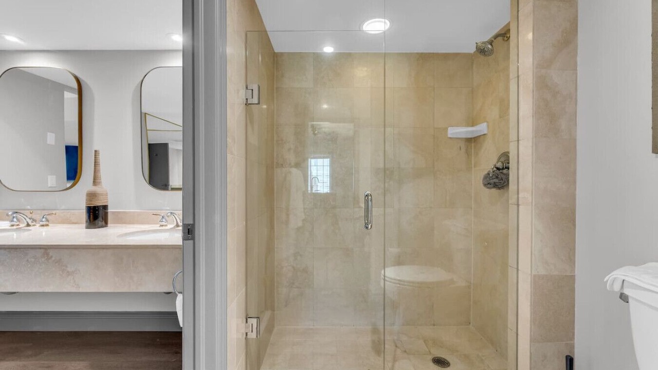 Photo of Bathroom in Oro-Medonte