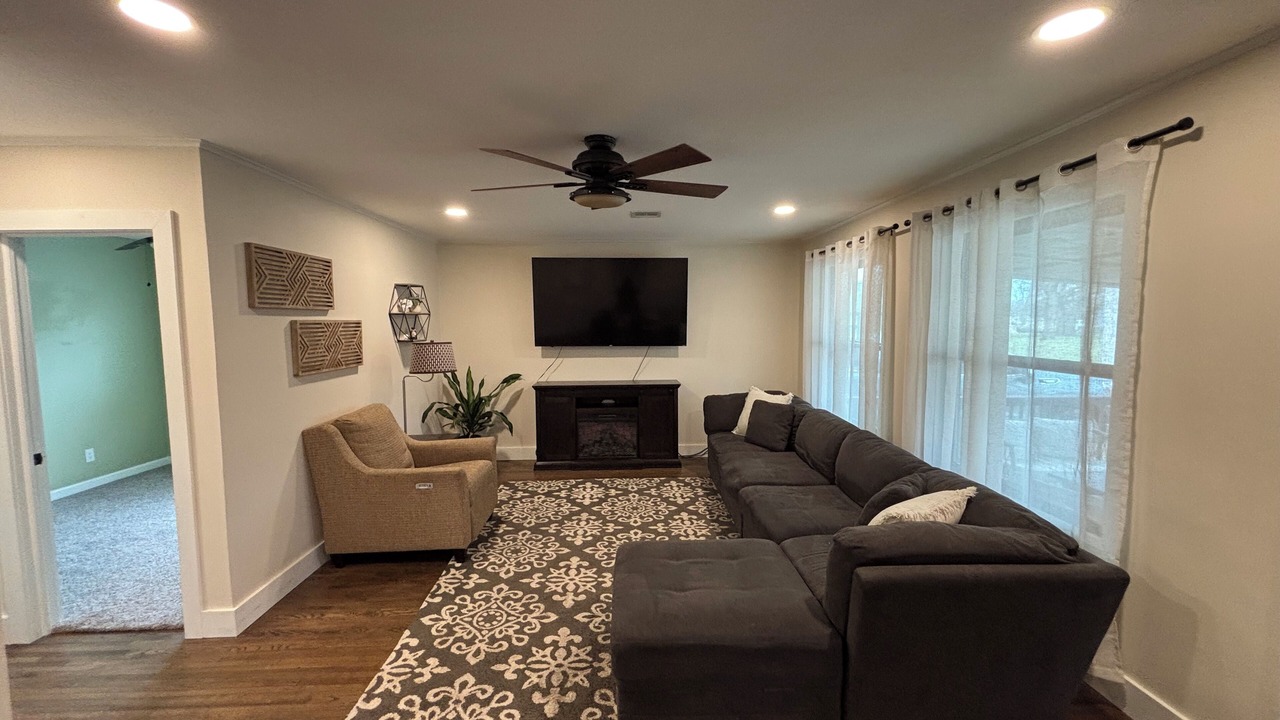 Photo of Livingroom in Bixby