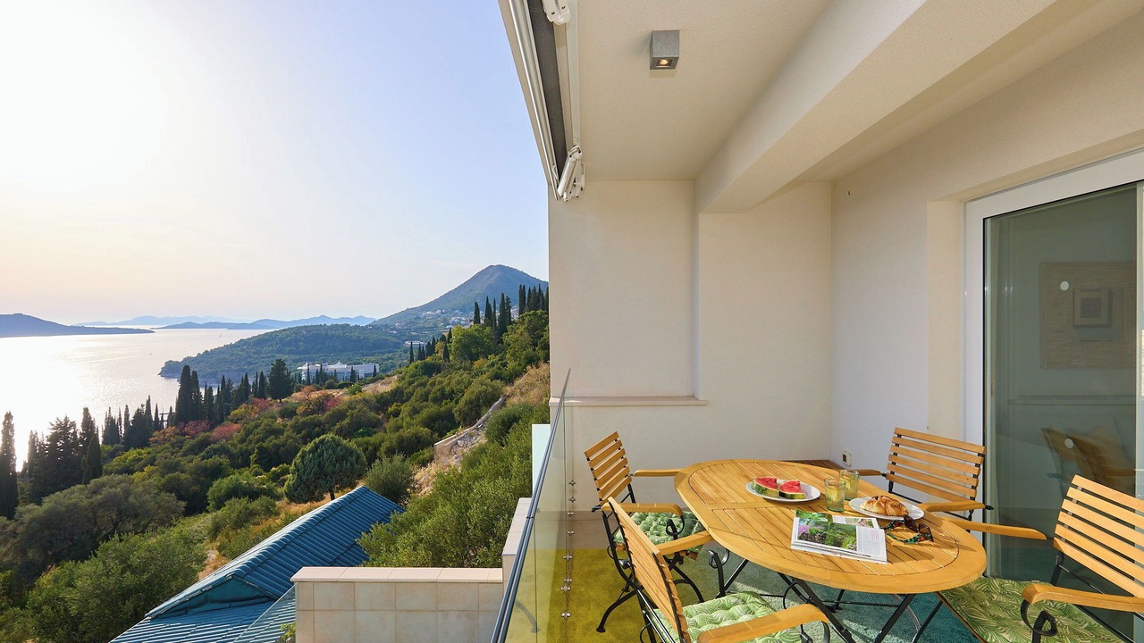 Photo of Patio Balcony in Orasac