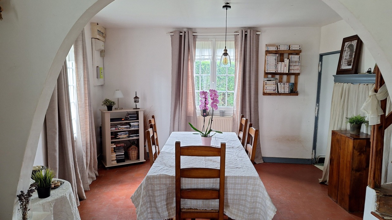 Photo of Others in Fresne Cauverville