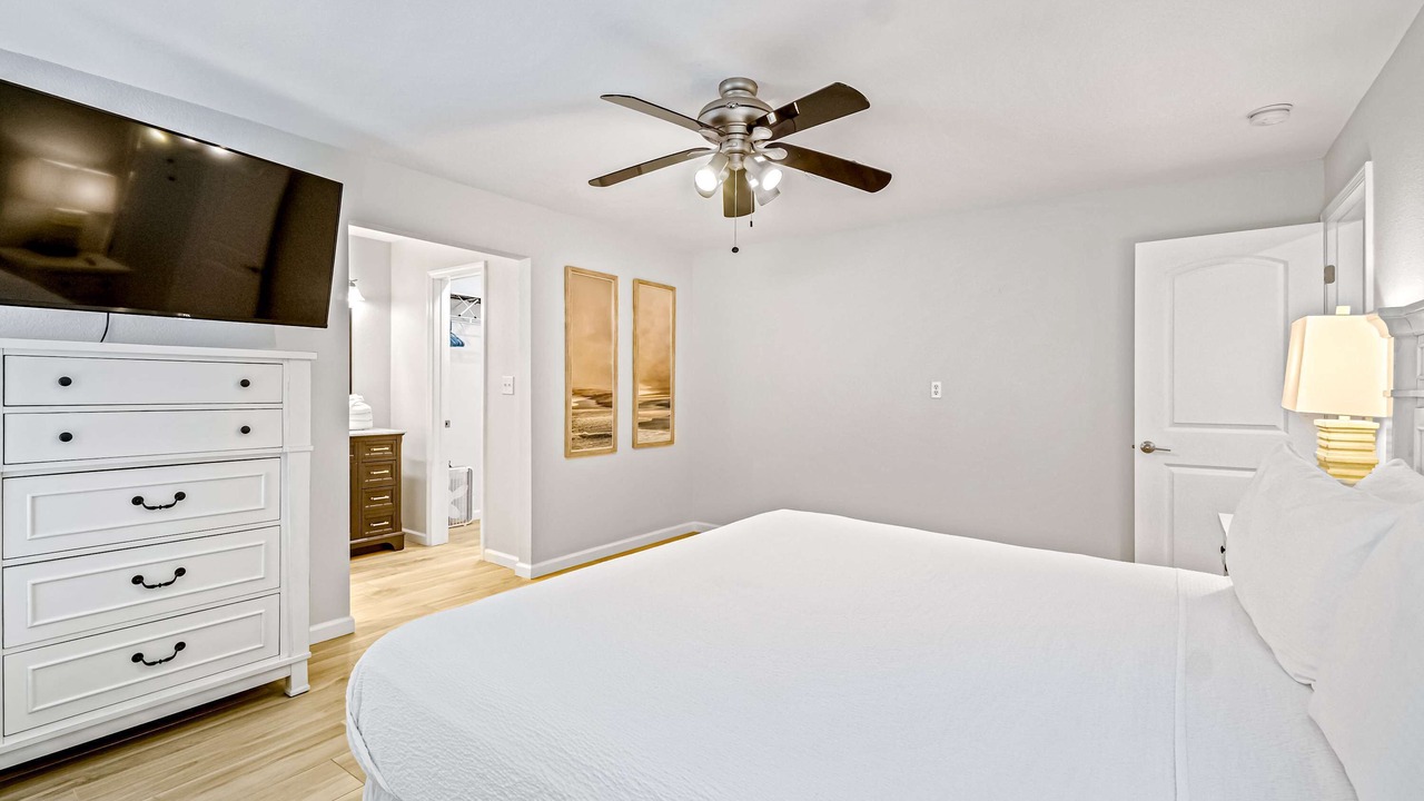 Photo of Bedroom in Ono Island