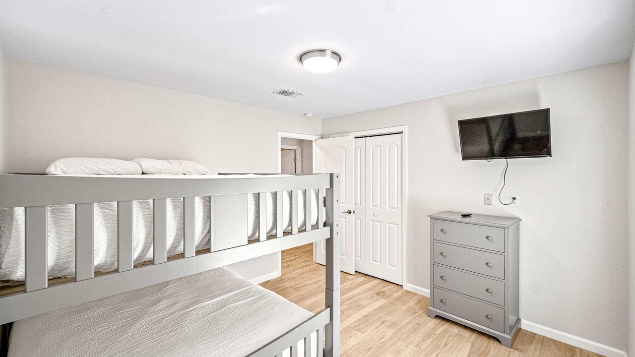 Photo of Bedroom in Ono Island