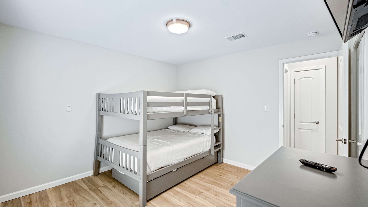 Photo of Bedroom in Ono Island