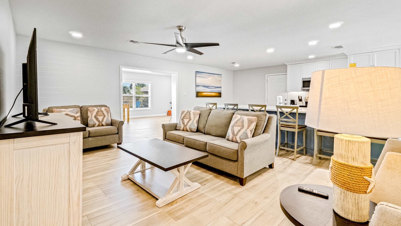 Photo of Livingroom in Ono Island