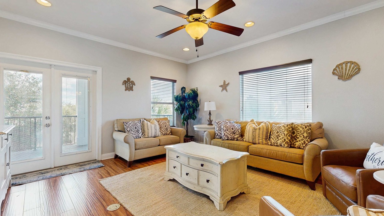 Photo of Livingroom in Villages of Crystal Beach