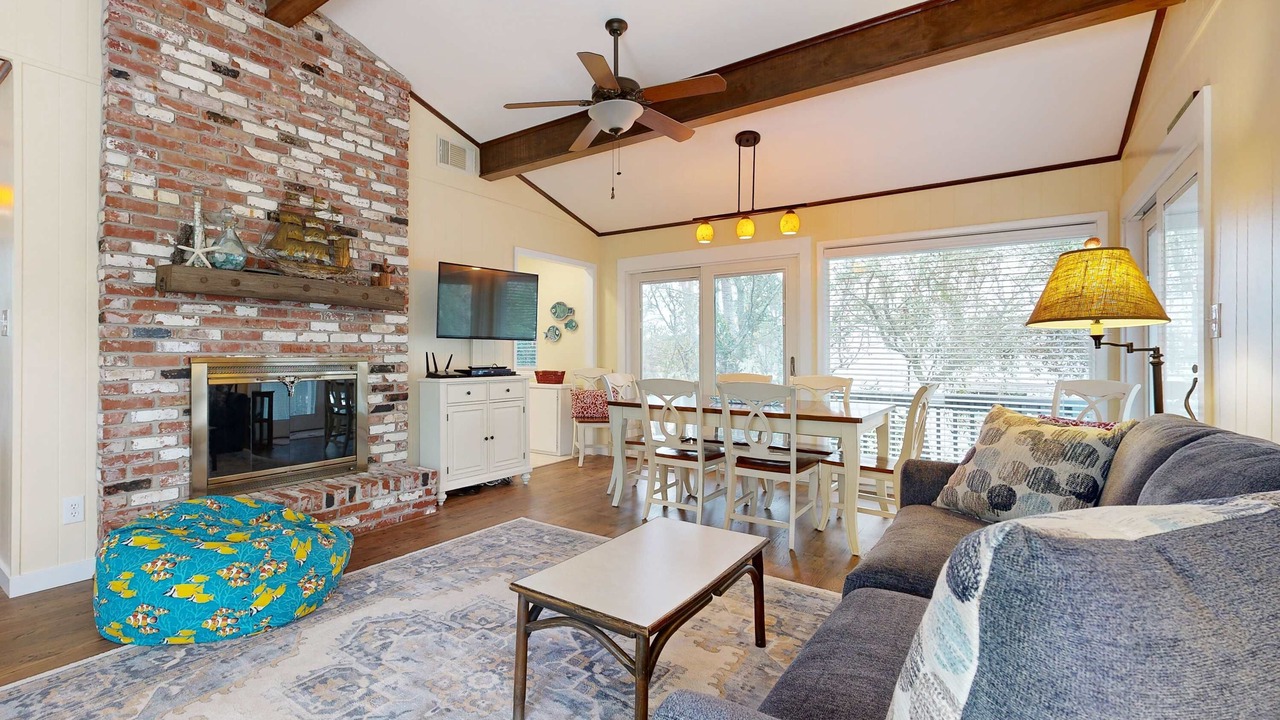 Photo of Livingroom in Gulf Pines
