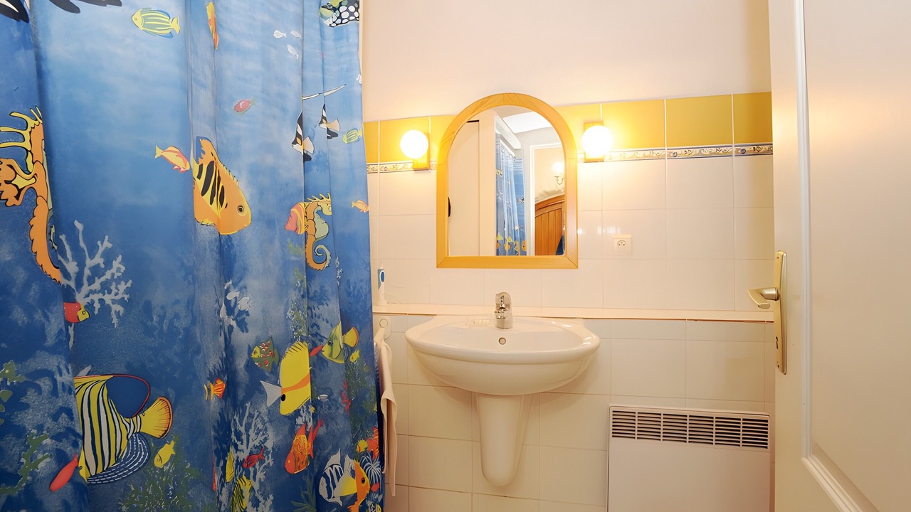 Photo of Bathroom in Saint-Jean-Pla-de-Corts