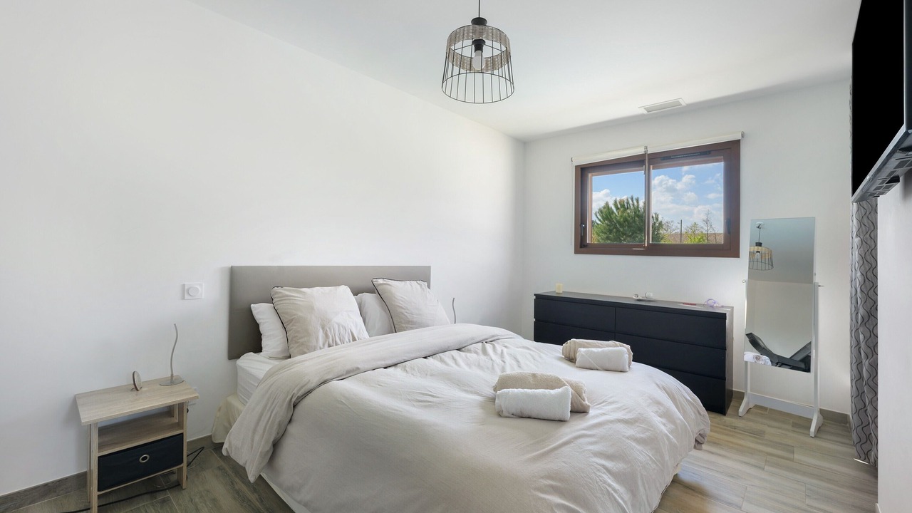 Photo of Bedroom in Le Somail