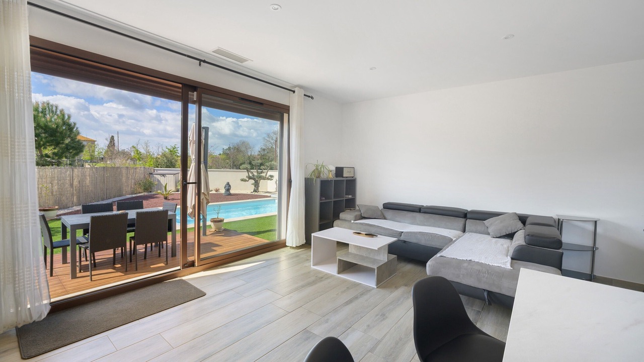 Photo of Livingroom in Le Somail