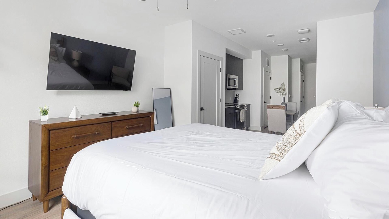 Photo of Bedroom in MLK