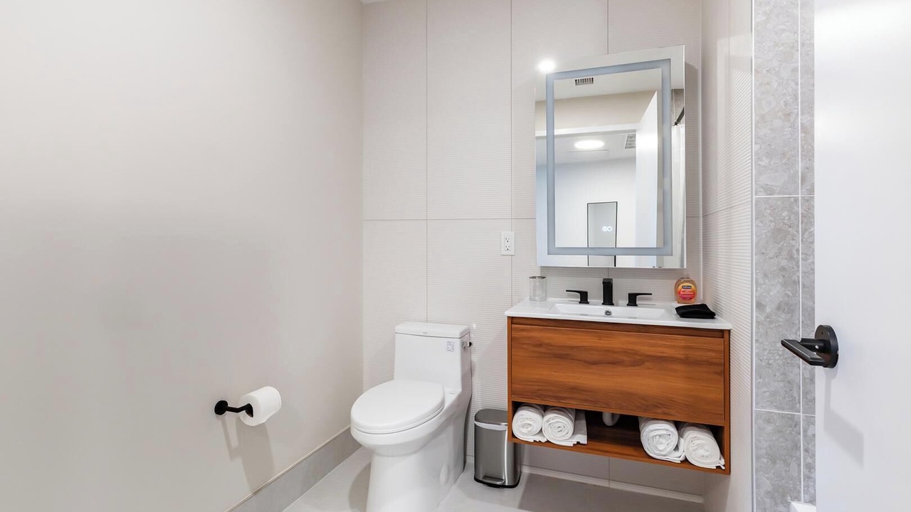 Photo of Bathroom in Hackensack