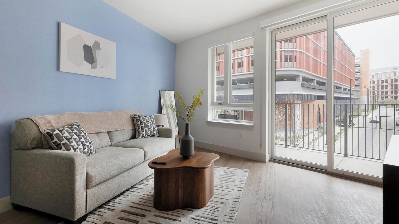 Photo of Livingroom in MLK