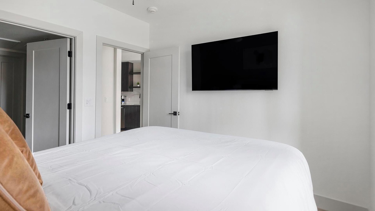 Photo of Bedroom in MLK
