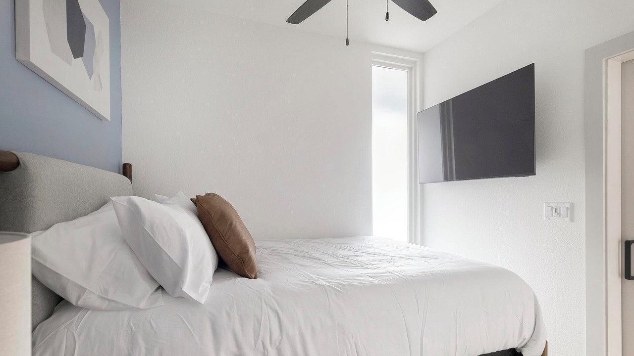 Photo of Bedroom in MLK